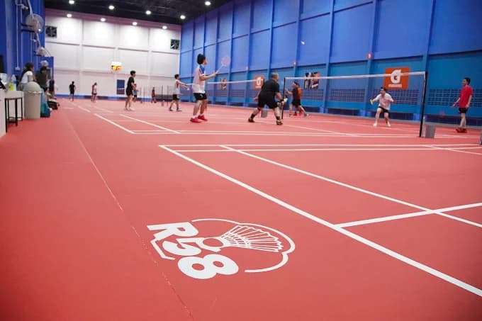 R58 Badminton